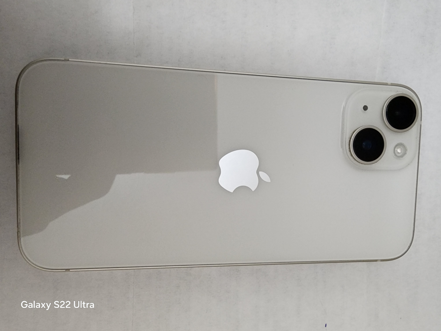 iPhone 14 - White 128GB - photo 3