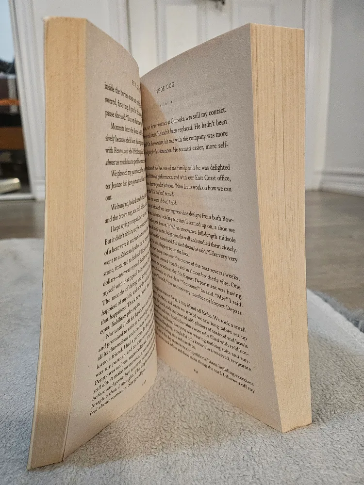 Shoe Dog: A Memoir by the Creator of Nike by Phil Knight image indicator(3)