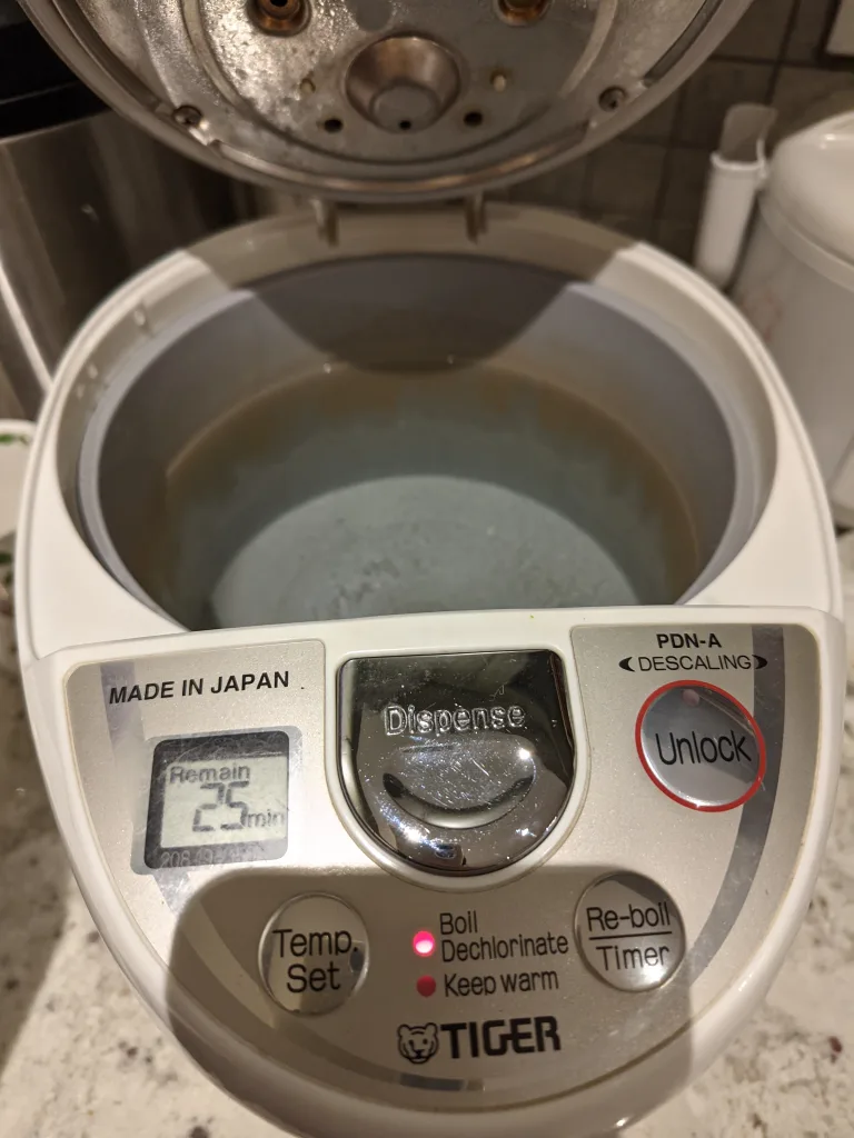 Tiger 3L Electric Water Boiler and Warmer image indicator(2)