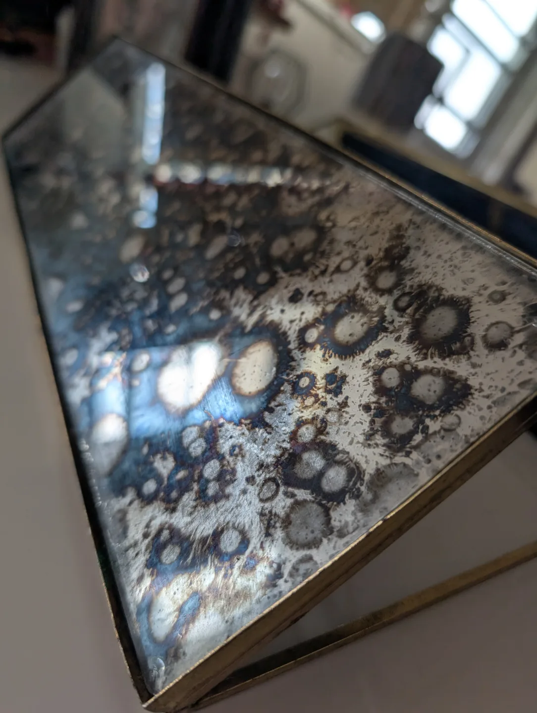 Gold Geometric Wall Shelf with Distressed Mirror top 💚 image indicator(7)