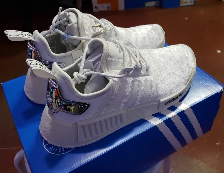 Brand New Adidas NMD_R1 W White Velvet running shoes $125 image indicator(8)