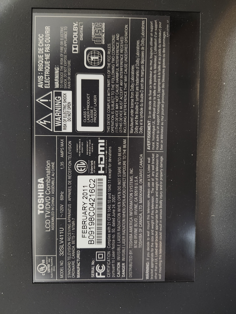 Toshiba 32" LCD TV/DVD Combo - Excellent Condition - photo 2