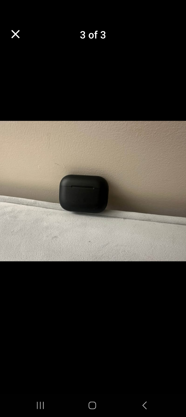 Apple AirPods Pro  Charging Case - photo 2