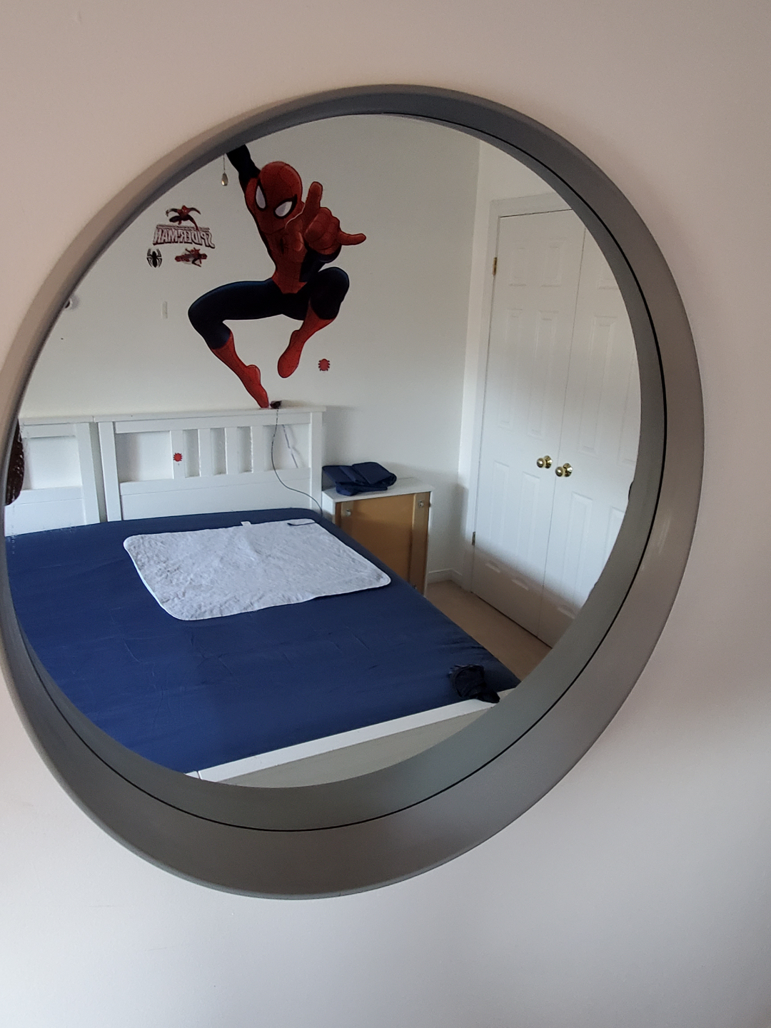 Round Wall Mirror with Grey Frame - photo 2