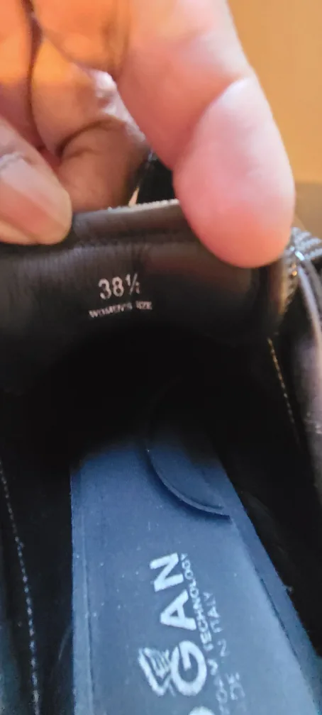 Hogan Lepord print Sneakers, Size 38 1/2 image indicator(2)