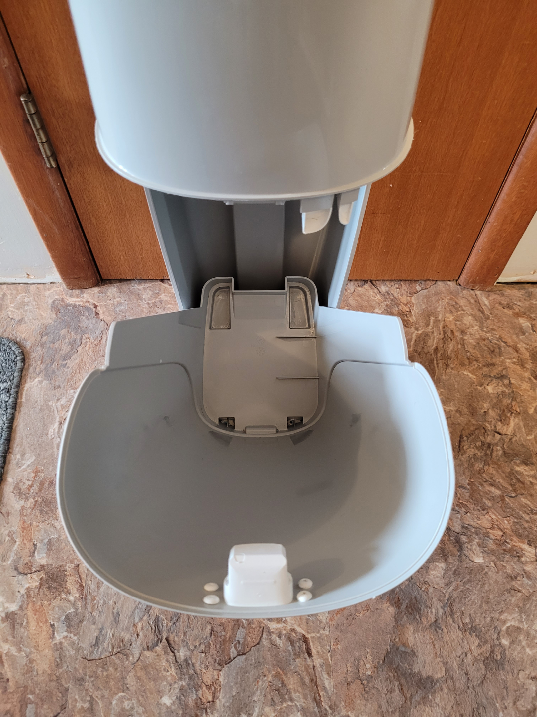 Diaper Genie and Refill - photo 3