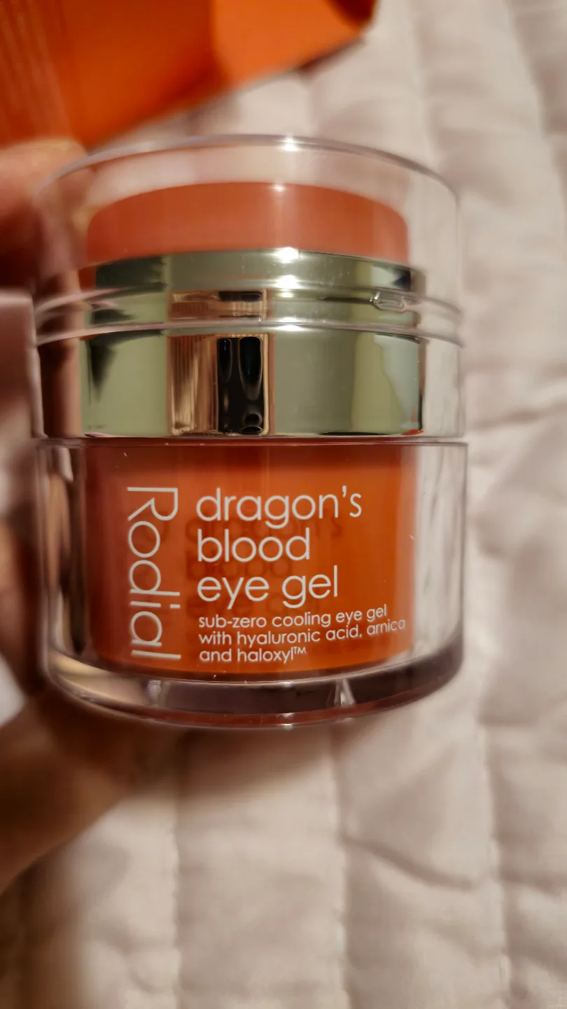 Rodial Dragon's Blood Eye Gel - Hydrate and Tone image indicator(3)