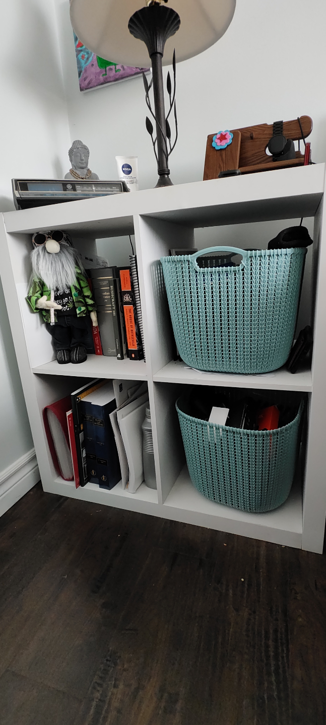 2 White Cube Storage Organizers/bookshelves - photo 4