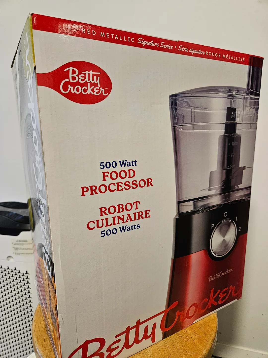 Brand New Betty Crocker 500-Watt Food Processor - Red Metallic image indicator(5)
