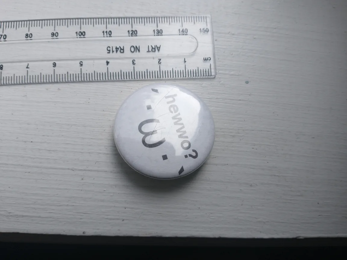 silly hewwo emoticon face pin image indicator(2)