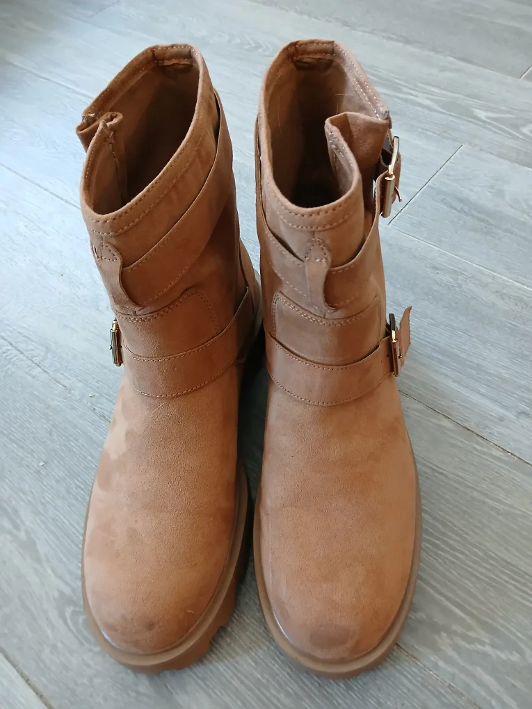 H&M Brown Chunky Buckle Boots - Women's Size 42/9. Fixed price. image indicator(2)
