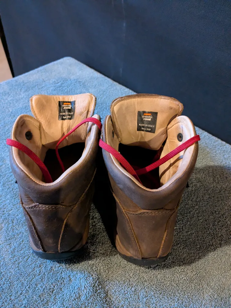 Zamberlan size 9 Hiking Boots -Italian Leather image indicator(4)