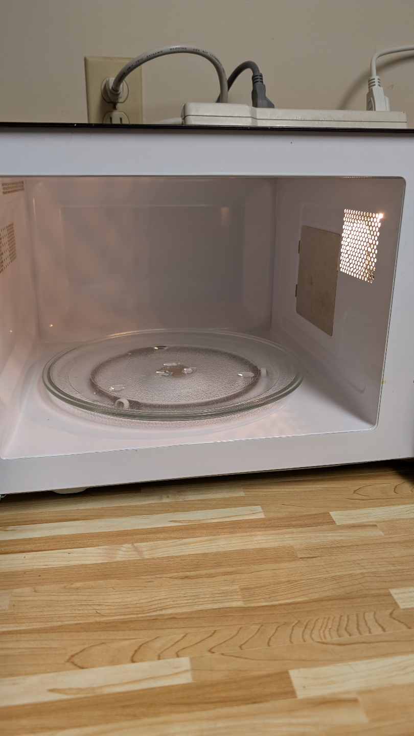 Danby Microwave - photo 3