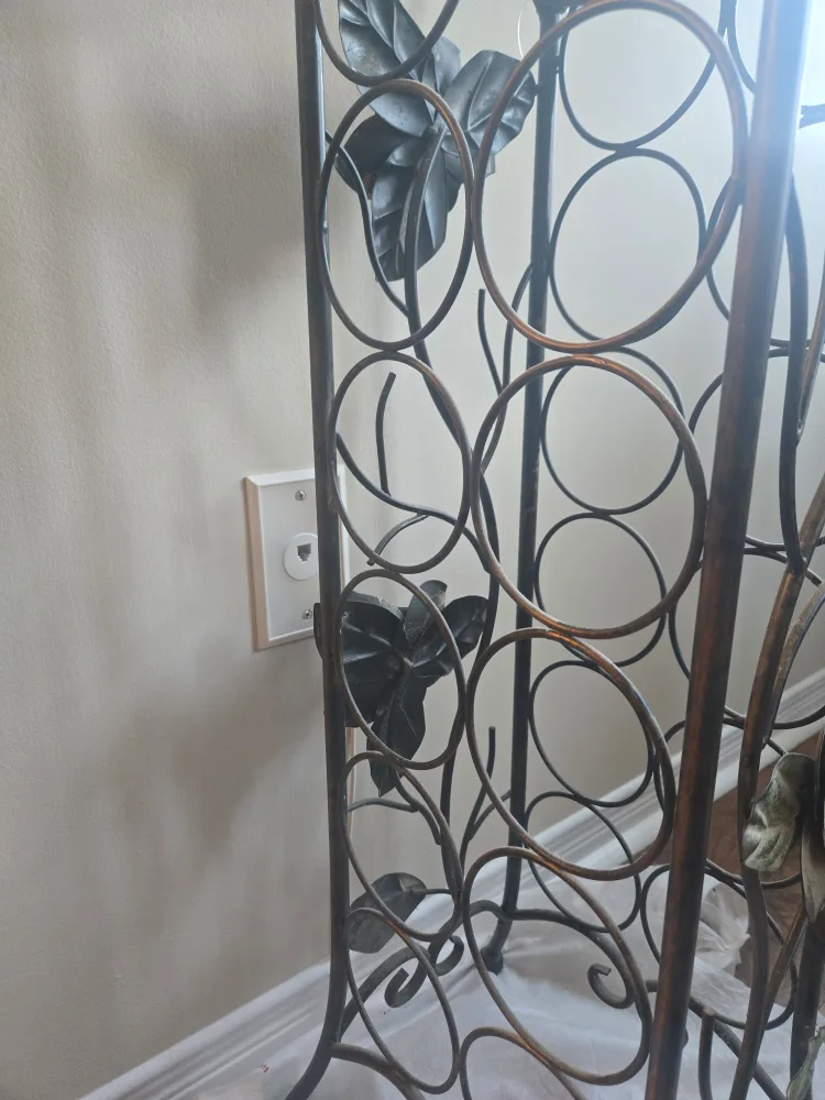 Beautiful Ornate Metal Wine Rack image indicator(3)