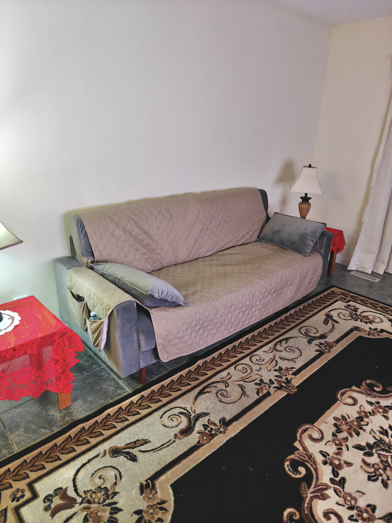 3 seater couch with cover - photo 2