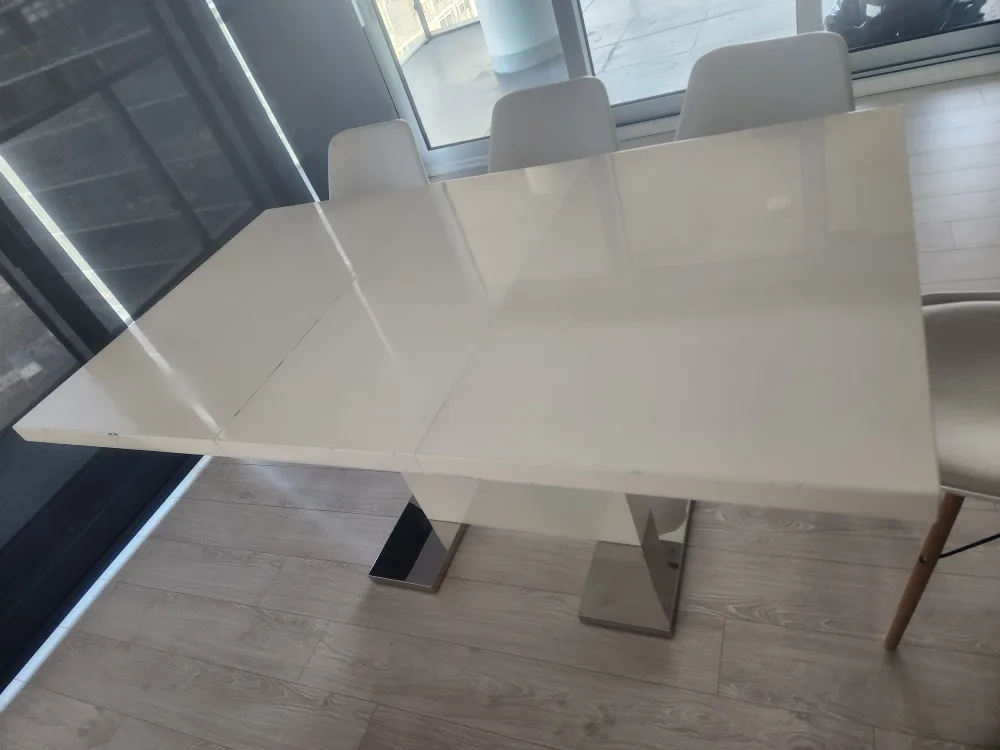 White Extendable Table (no chairs) image indicator(6)