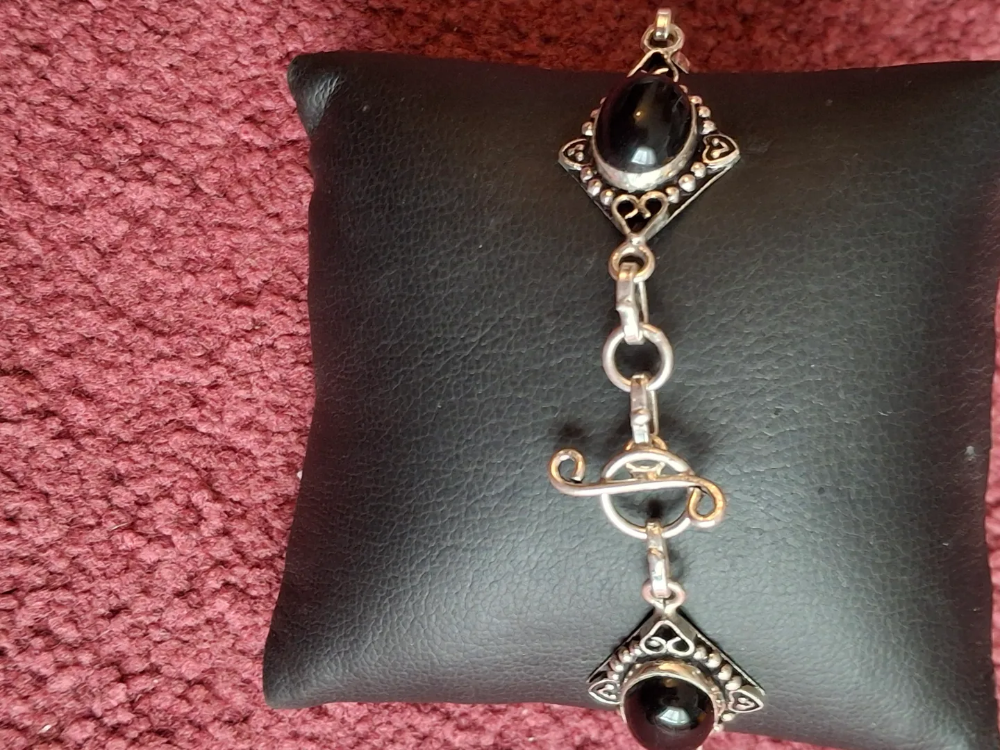 Elegant Black Onyx Bracelet image indicator(3)