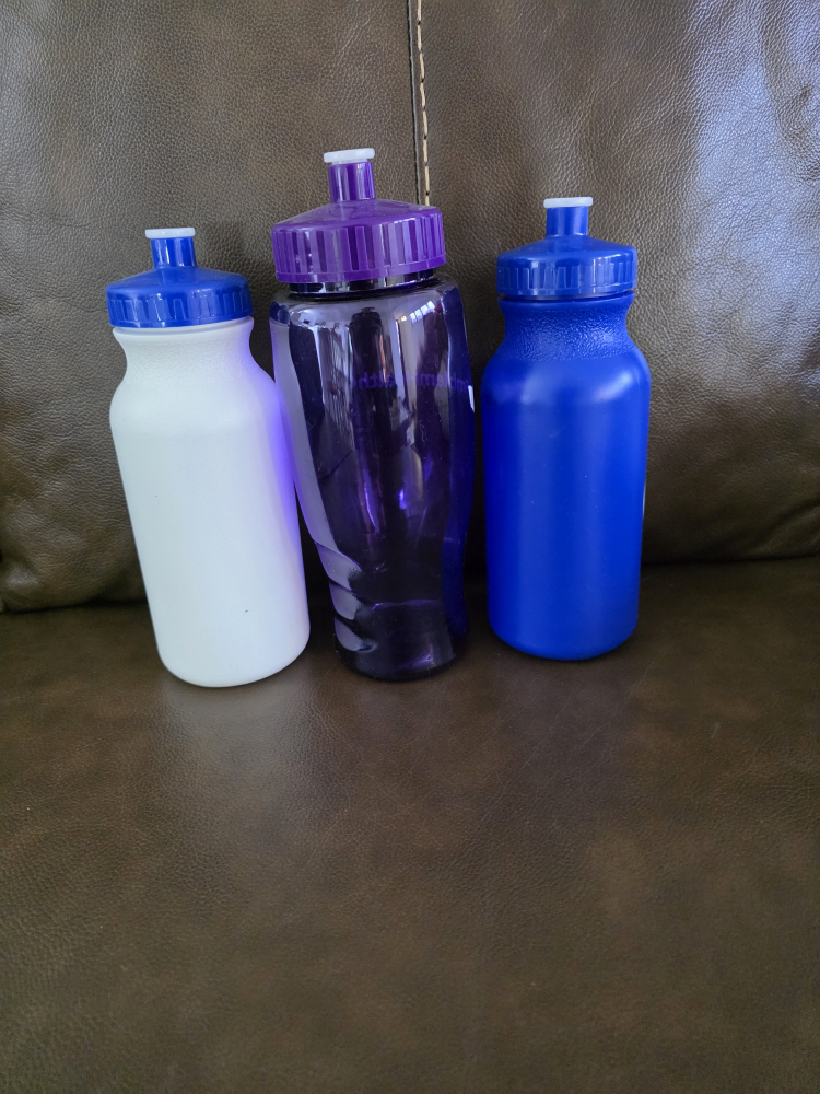 💚 Reusable Plastic Water Bottles