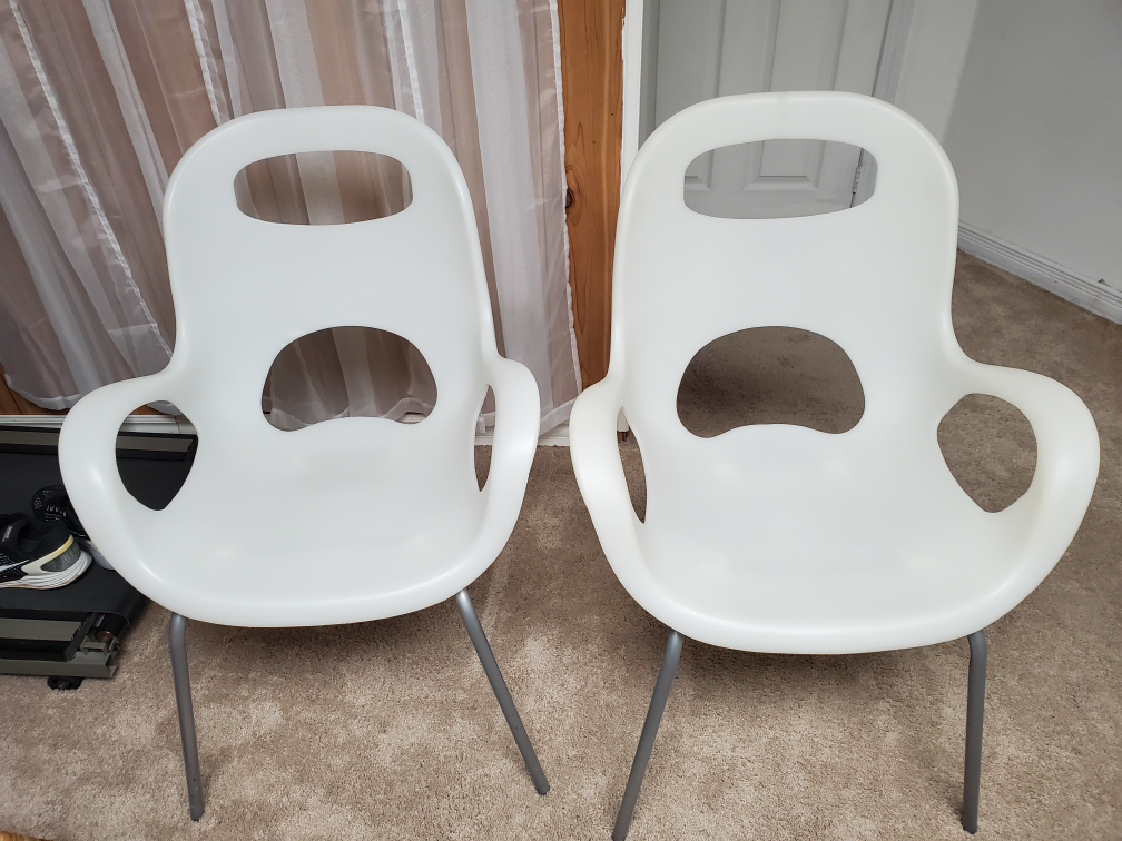 Pair of White Plastic Armchairs - photo 2