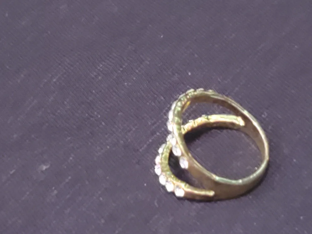 Gold Tone Rhinestone Ring (Size 8) image indicator(2)