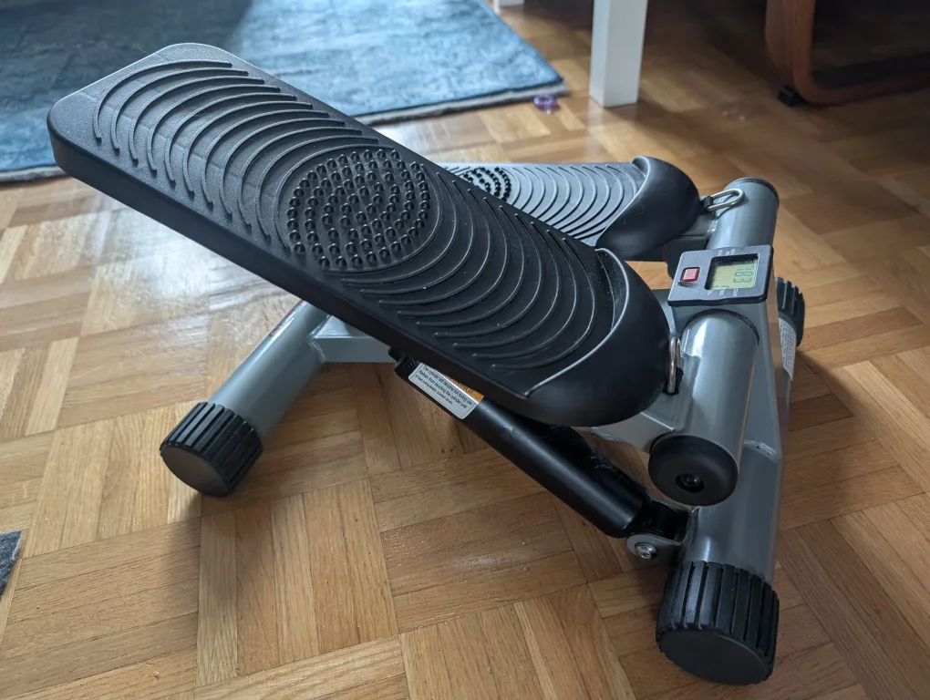 Sunny Health & Fitness Mini Stepper image indicator(3)