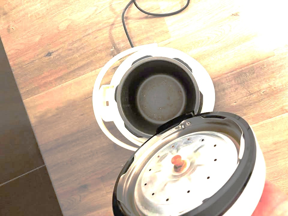 UCHIFUNNY Electric Pressure Cooker - photo 4