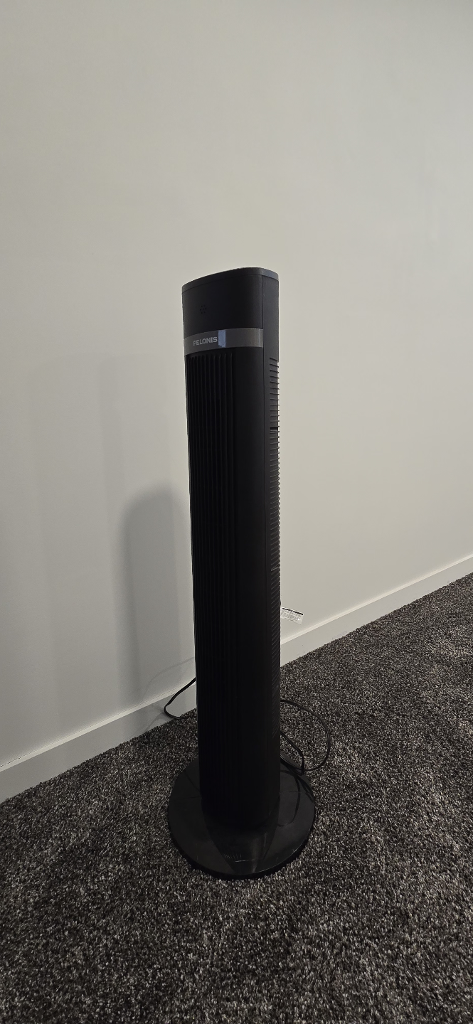 Pelonis Oscillating Tower Fan with Remote - photo 2