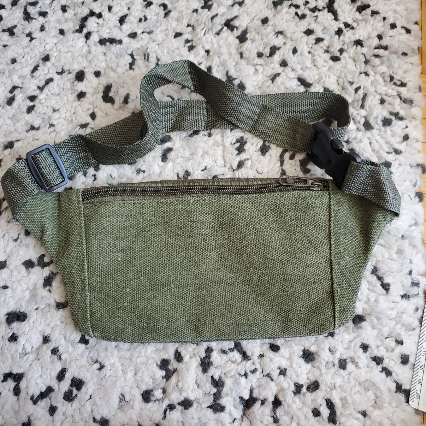 Olive Green Canvas Fanny Pack 💚🌱 image indicator(2)