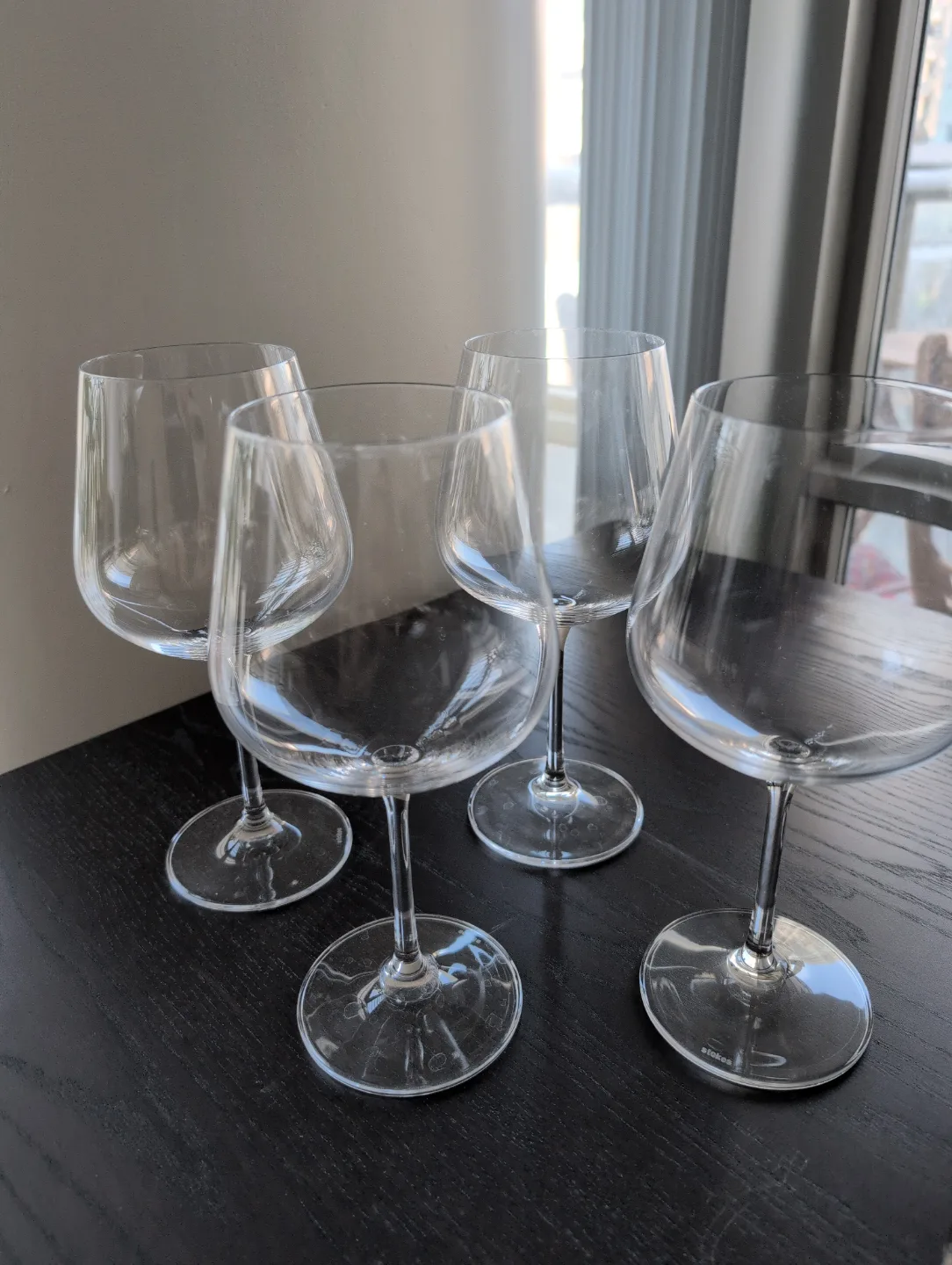 Large Burgundy Wine Glasses - Set of 4 image indicator(6)