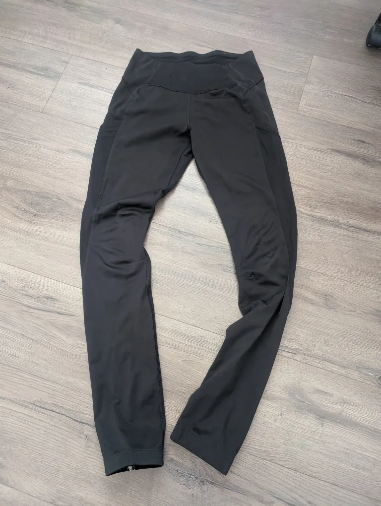 MEC Active by Nature Women's Running Leggings - Size Small image indicator(2)
