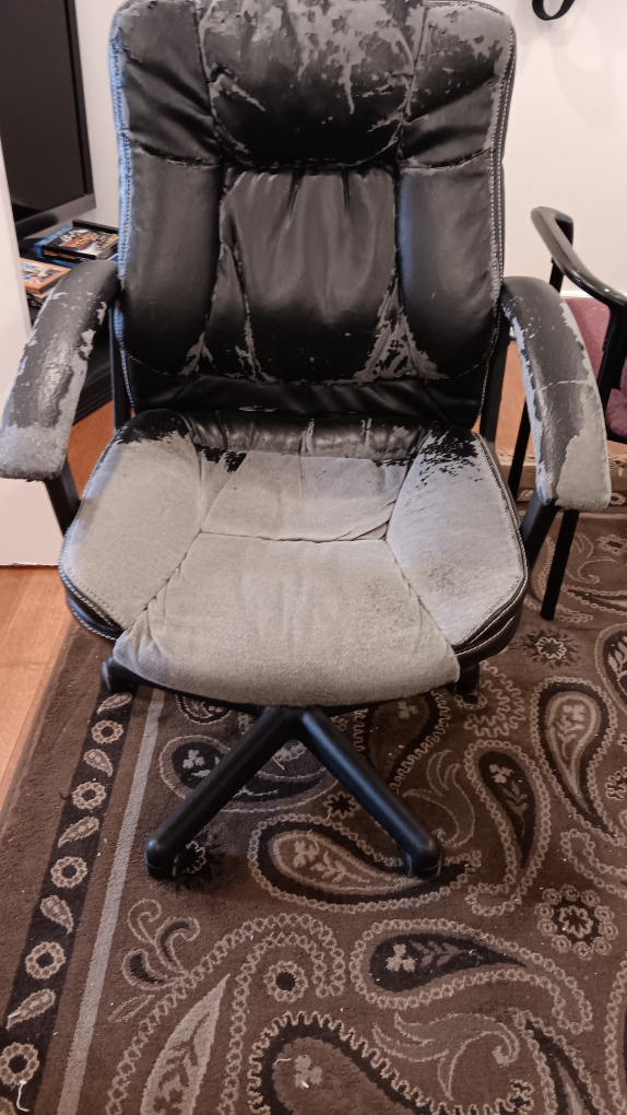 Black Office Chair - well used - photo 2