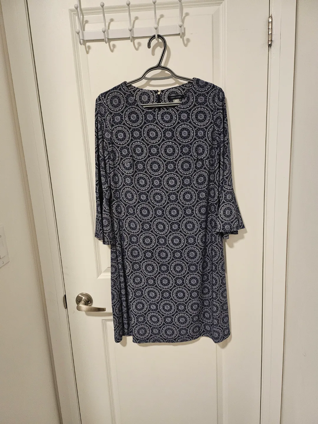 Tommy Hilfiger Size 10 Navy Blue and White Patterned Dress thumbnail