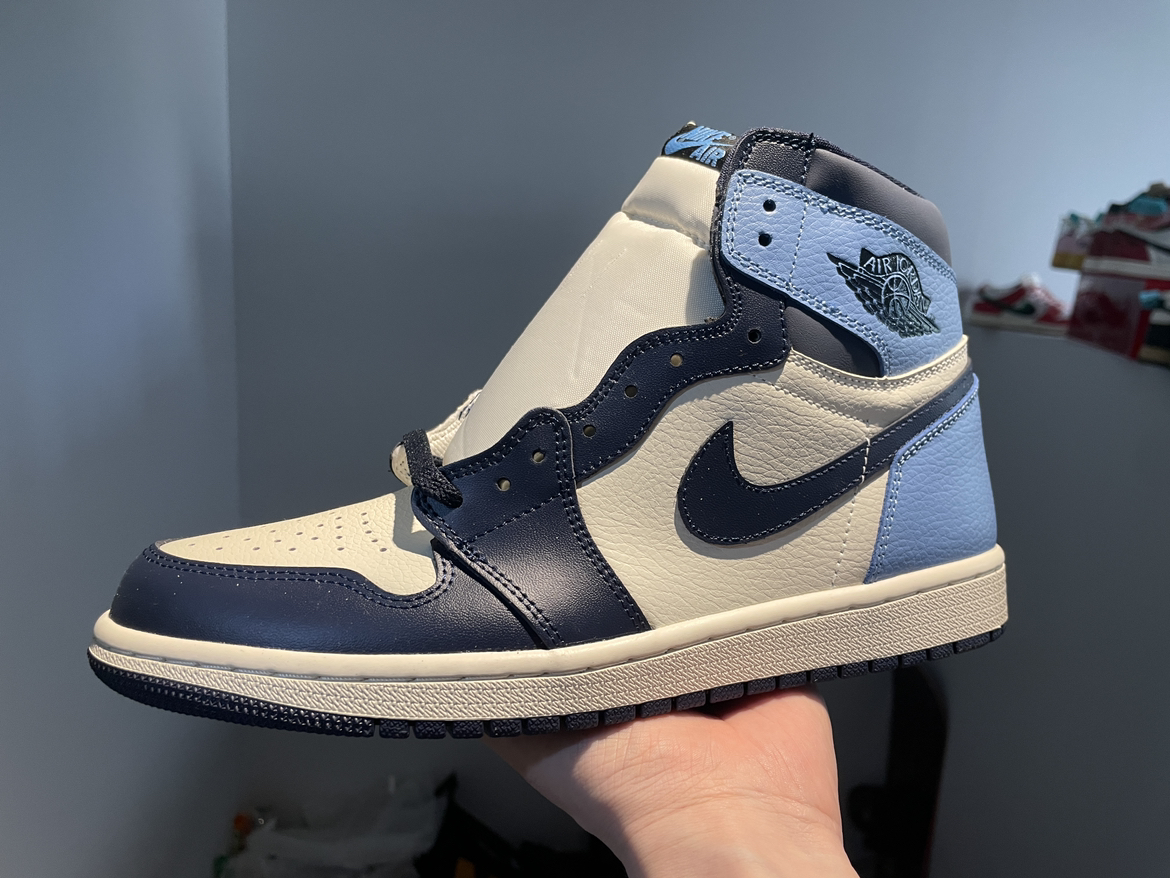 AJ1