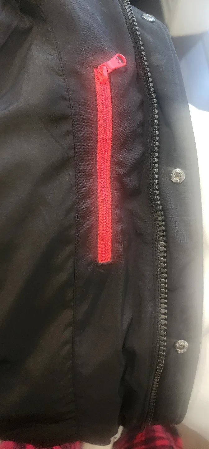 Pajar Boys' Black Puffer Jacket - Size 13 image indicator(6)