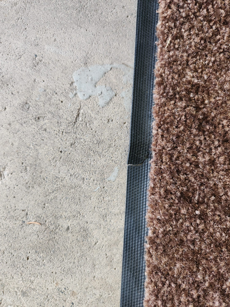 Brown patterned floor mat - photo 2