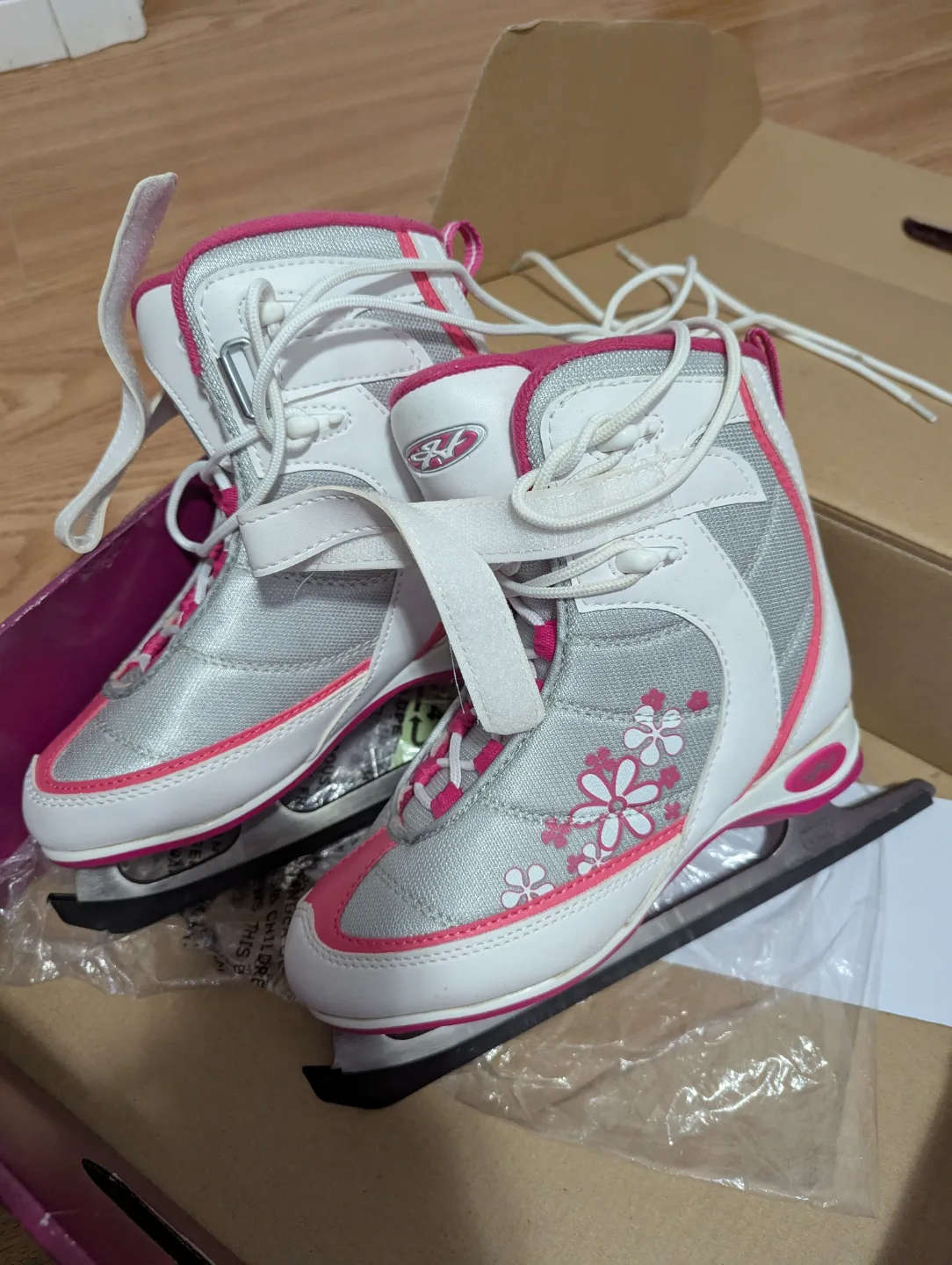 Hespelar Girls' Figure Skates Size J3 image indicator(4)