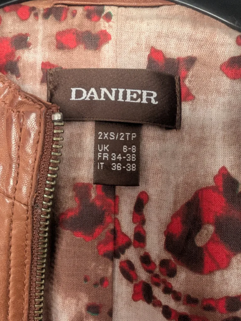 Danier Leather Jacket - Size 2XS image indicator(3)