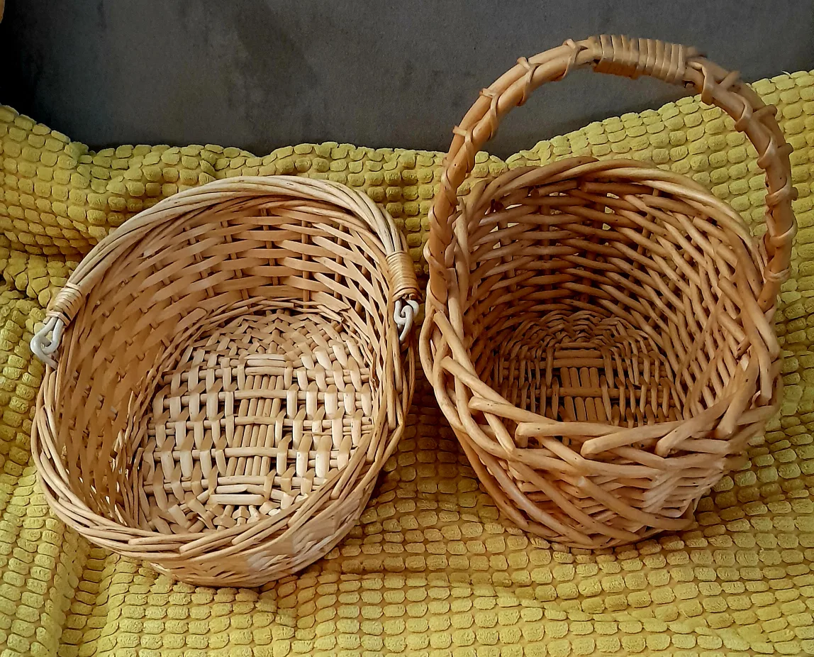 2 small baskets thumbnail