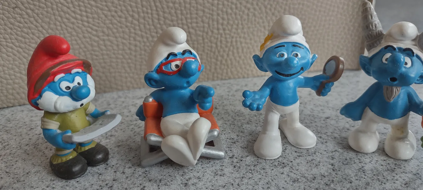 Vintage Smurf Figurines - Collection of 8 (made in Germany) image indicator(5)