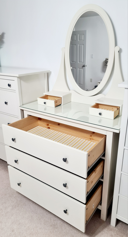 IKEA HEMNES Dressing Table (glasstop) with Mirror - photo 3