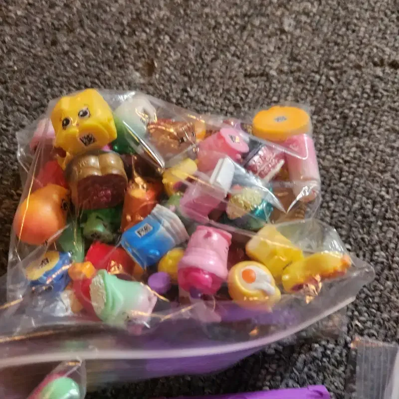 Huge Shopkins Lot! Toys and Accessories image indicator(9)
