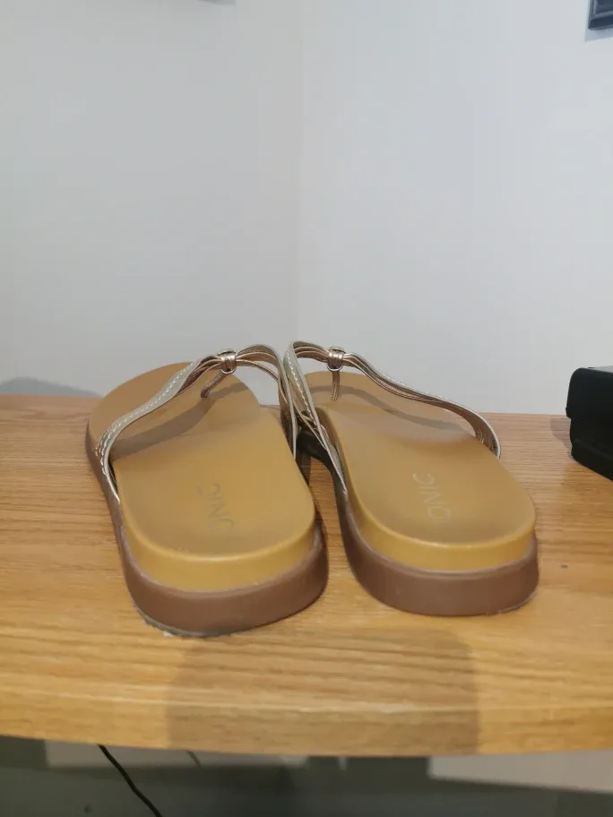 Vionic Catalina Mixed Metal Sandals s10 image indicator(4)