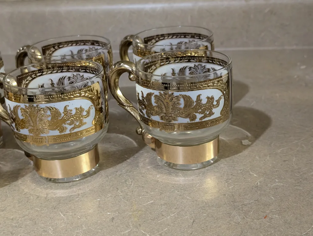 Vintage Gold & Glass Drink Set - Pitcher & 6 Cups image indicator(4)