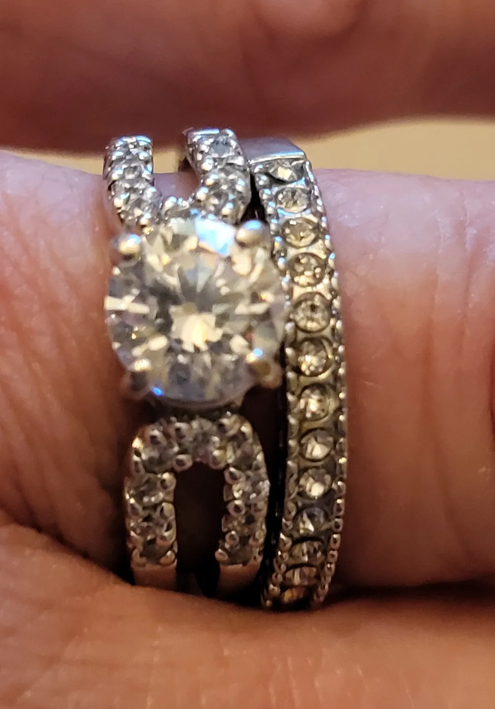 Stunning Cubic Zirconia Ring Set thumbnail