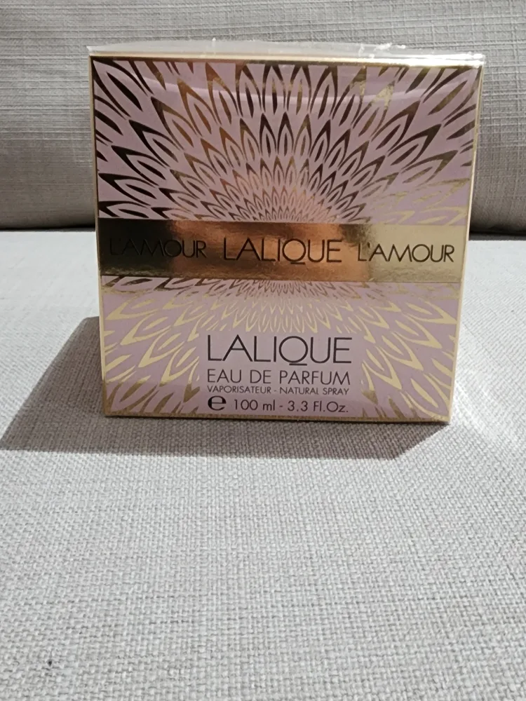 Designer Fragrances - image indicator(10)