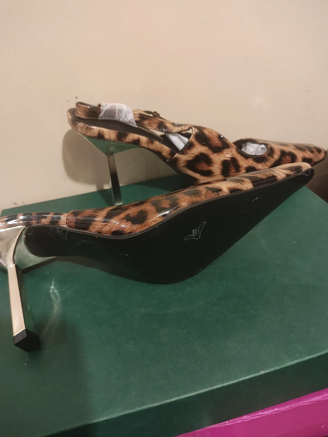 Leopard Print Slingback Heels image indicator(3)