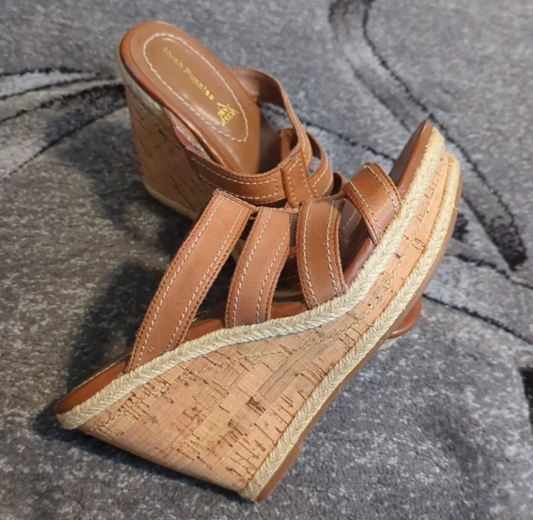 Hush Puppies Wedge Sandals - Size 7.5 image indicator(2)