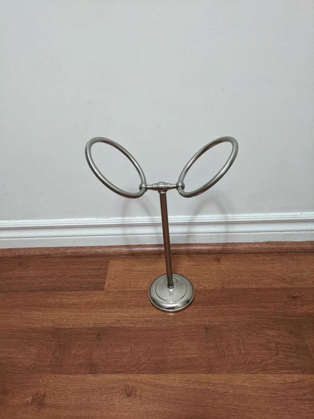 Freestanding Double Towel Ring image indicator(2)