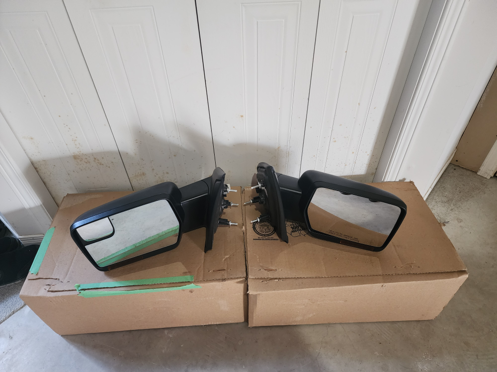 Pair Ford f150 power mirrors