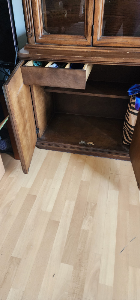 Vintage Wooden China Cabinet - photo 4